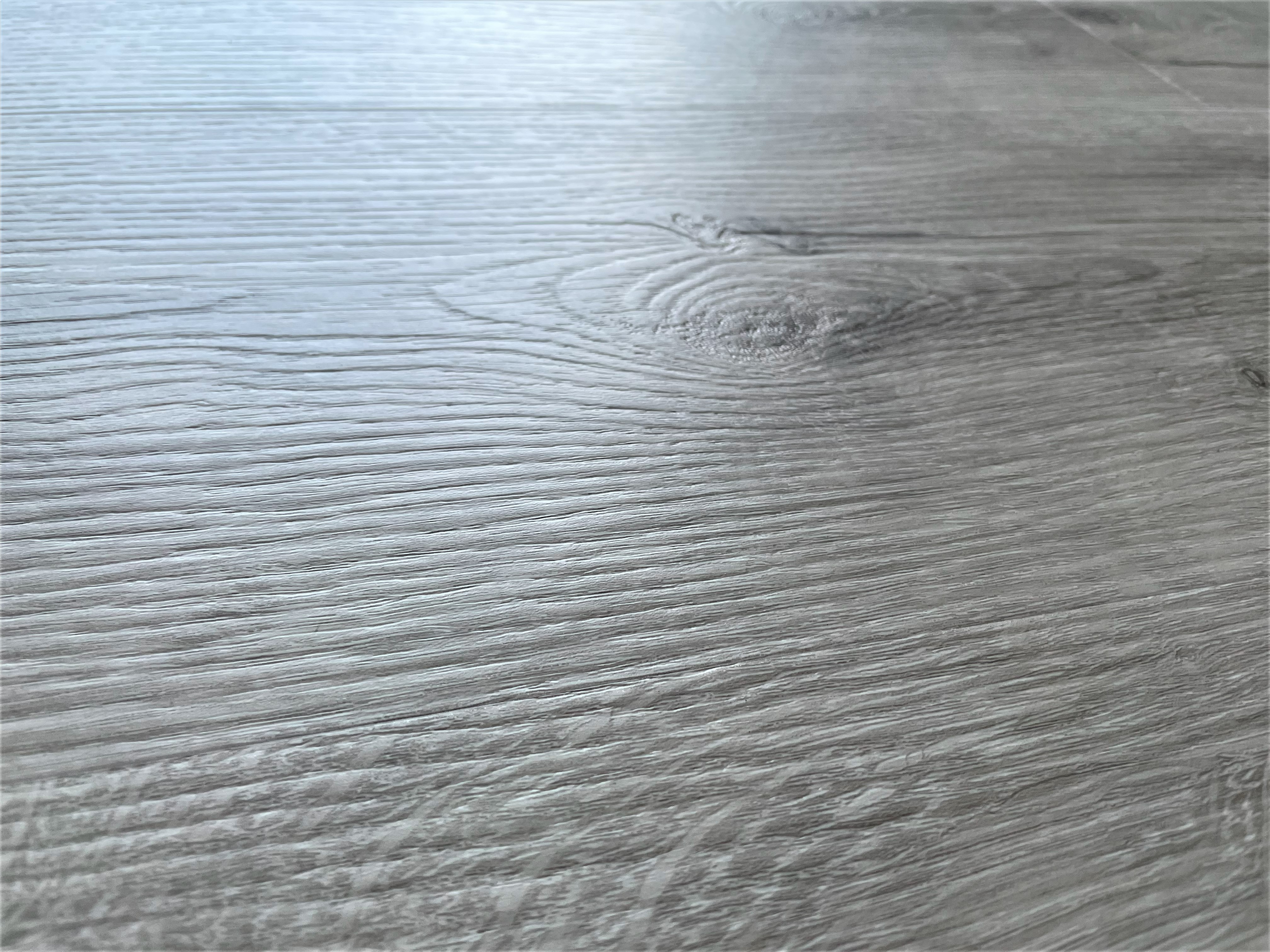 Oak Dark Structure